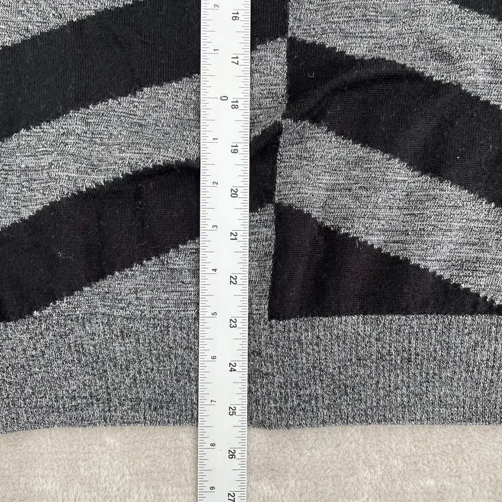 Nike‎ NWT Golf 1/2 Zip Wool Sweater Men Medium Grey Black Broken Stripe